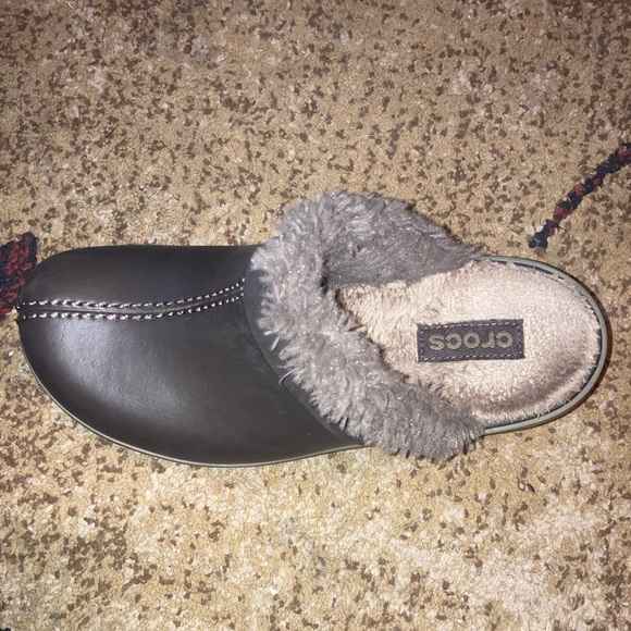 Brown Leather Crocs Clogs Faux Fur Lined Size 7 - Picture 5 of 8